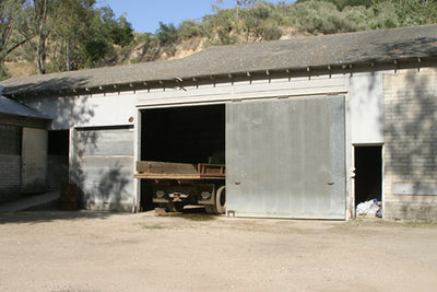 Ranches and Farms 3048