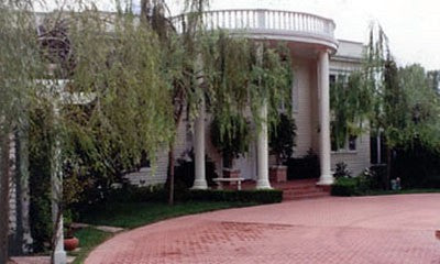 Colonial-Neoclassical 2090