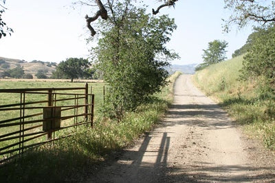 Ranches and Farms 3048