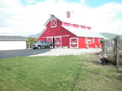 Ranches and Farms 3235