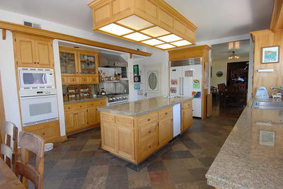 Ranches and Farms 3237